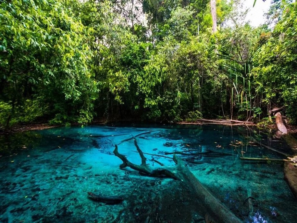 Emerald Pool