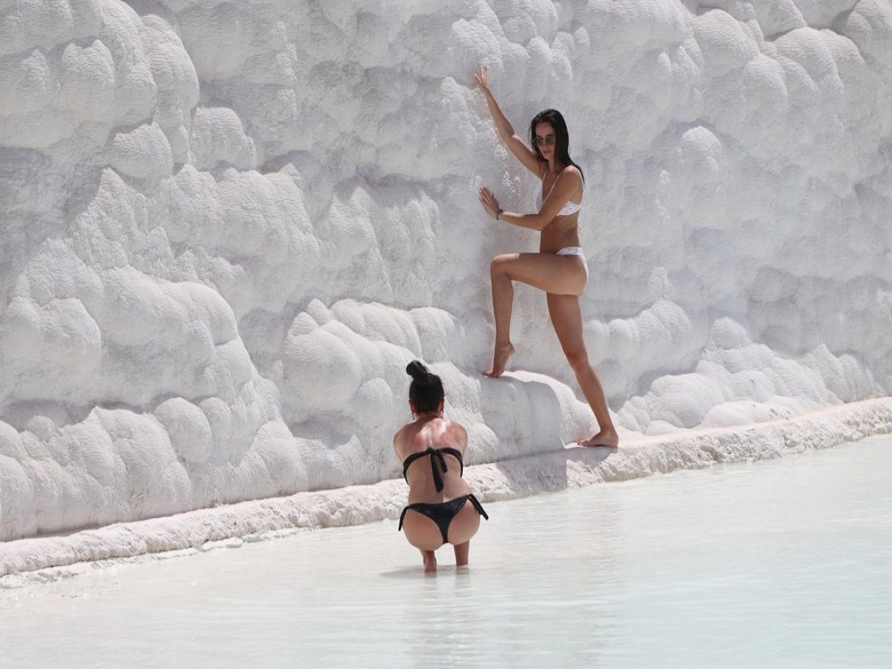 Pamukkale: Türkiye's Natural Wonder