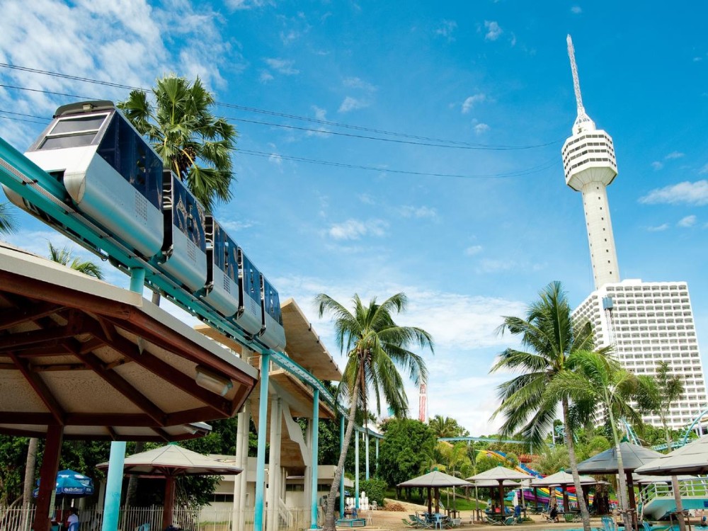 Pattaya Water Park at Pattaya Park Beach Resort