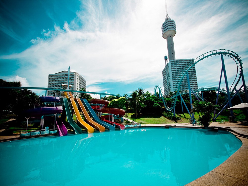 Pattaya Water Park at Pattaya Park Beach Resort