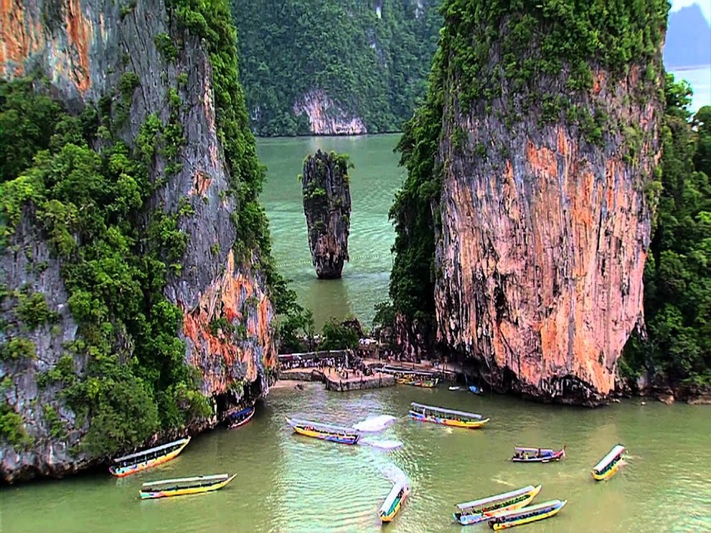 James Bond Island