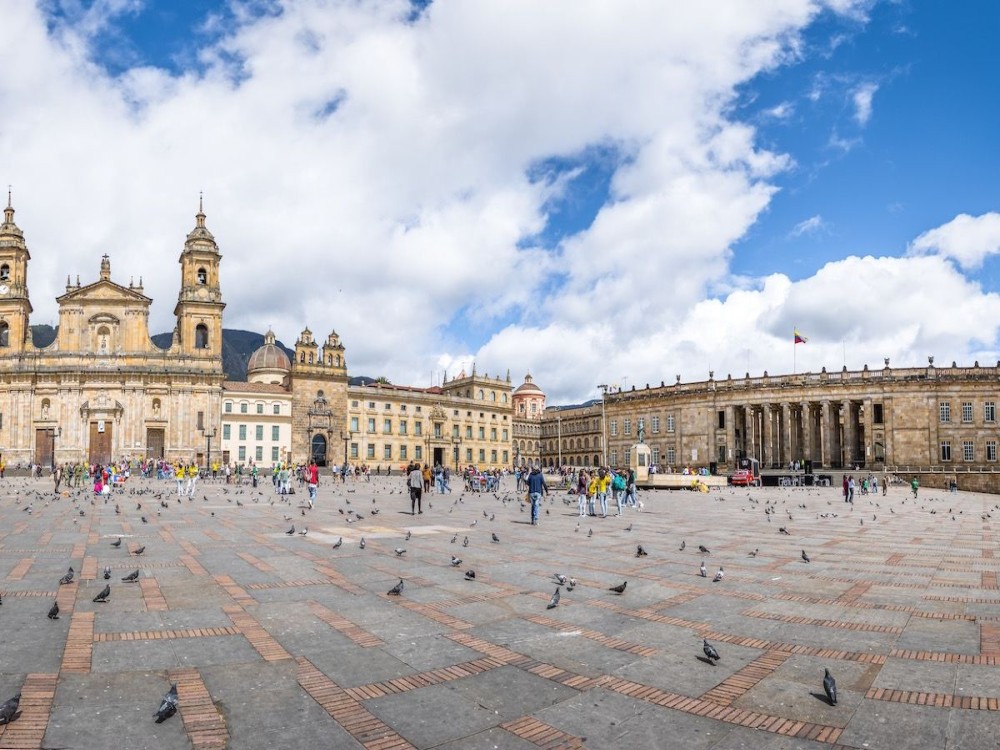 Bolivar Square