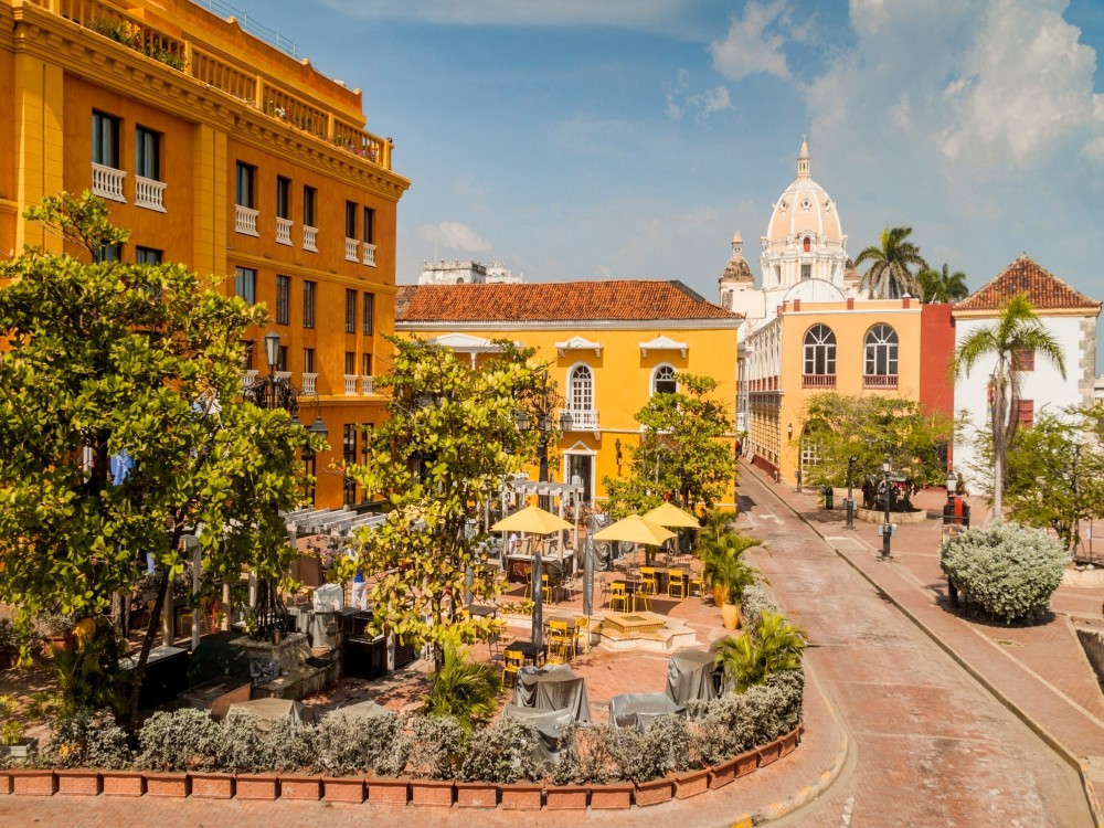 Bolivar Square