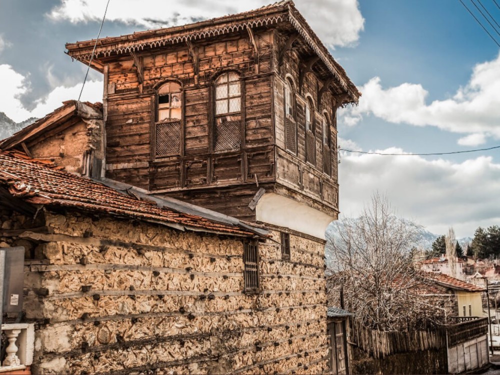 Dugmeli Evler (Button Houses)