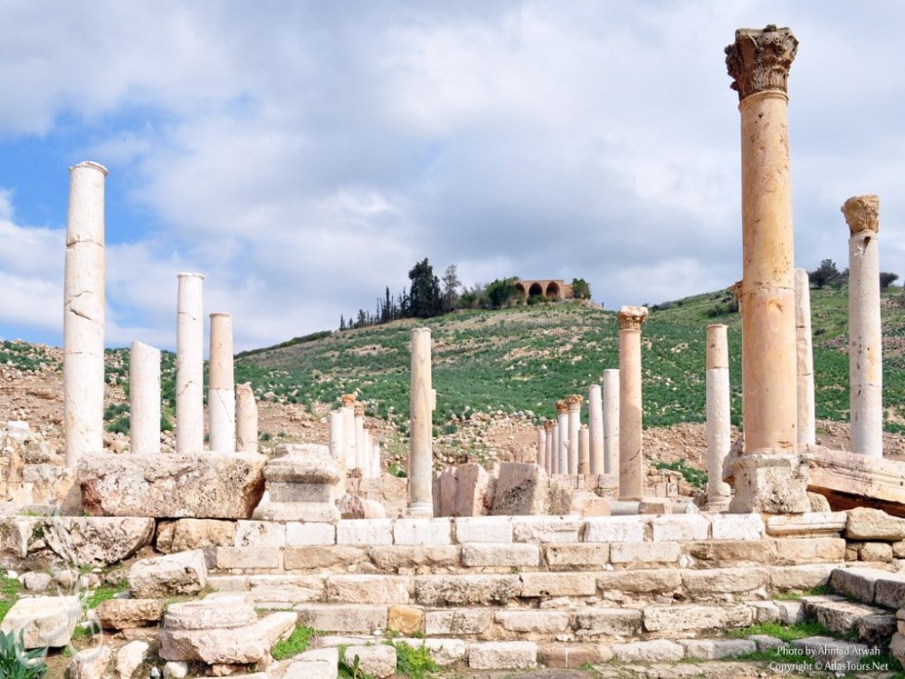 Pella