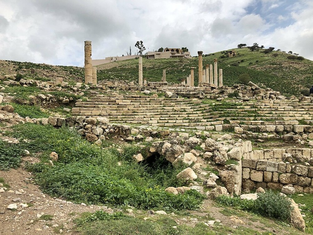 Pella