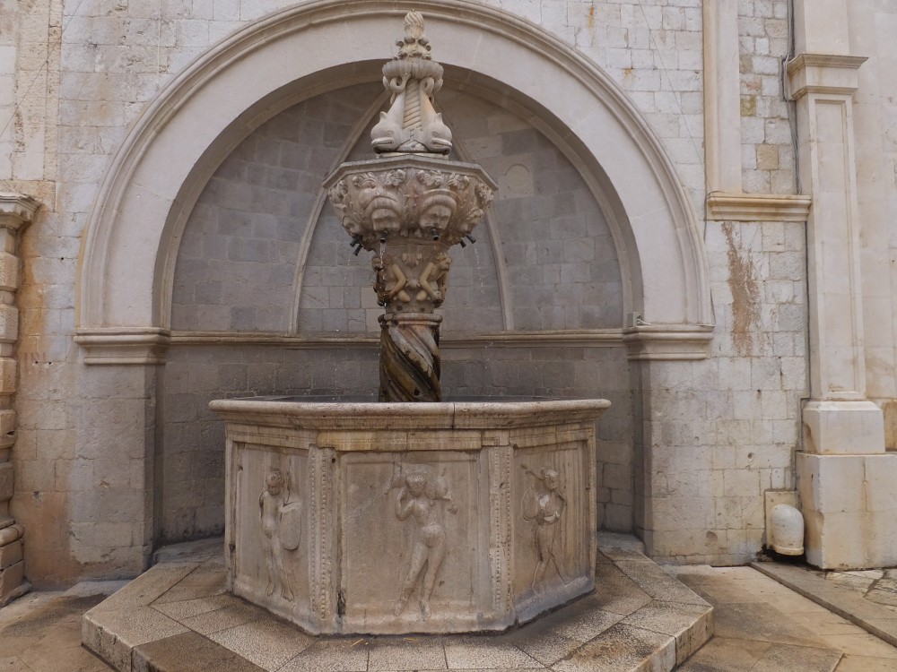 Onofrio's Fountain