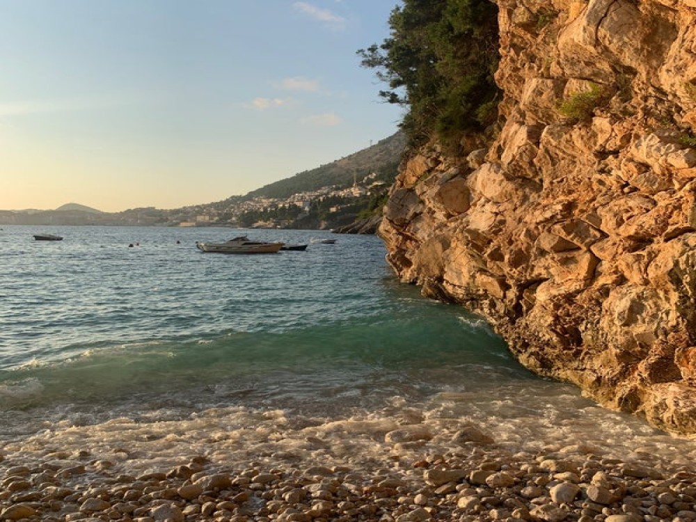 Sveti Jakov Beach