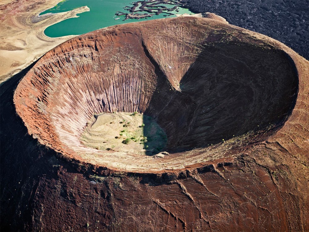 Ngurdoto Crater