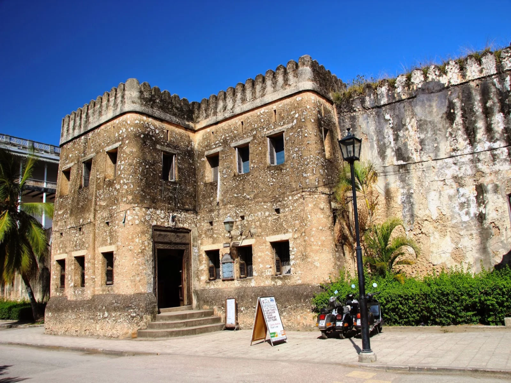  Old Fort