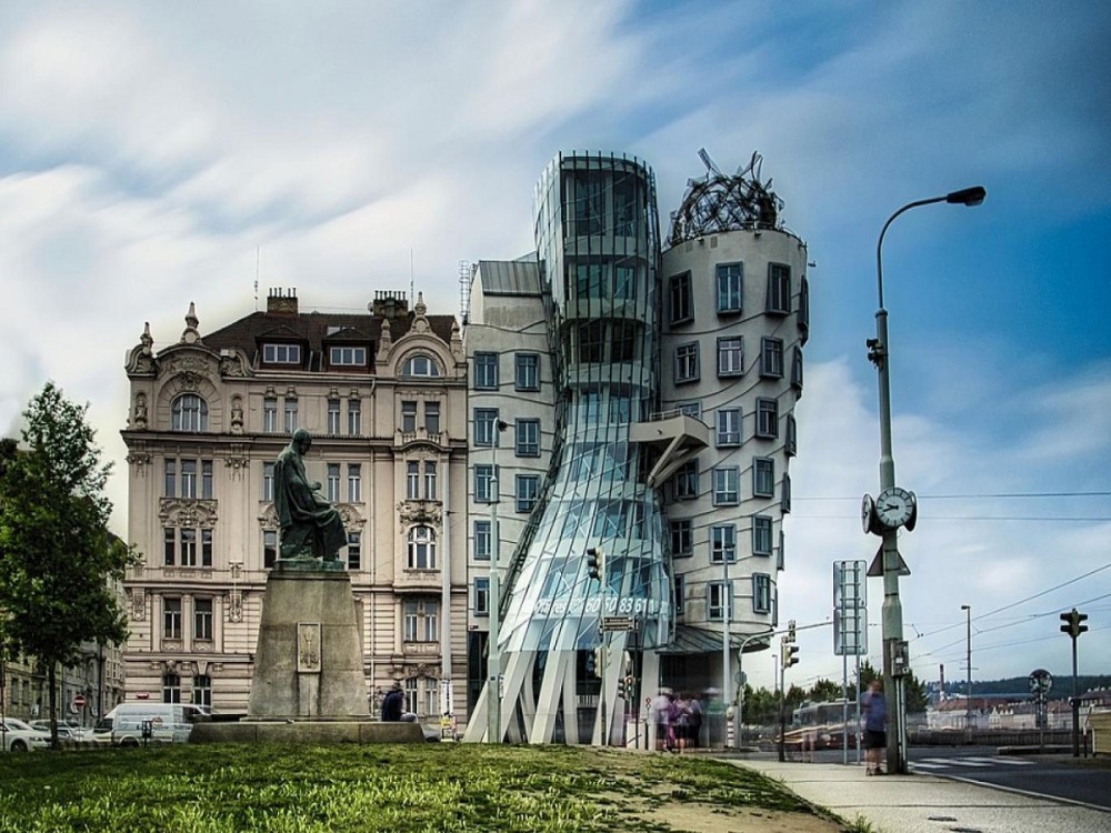 Dancing House