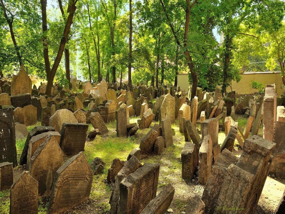 Old Jewish Cemetery