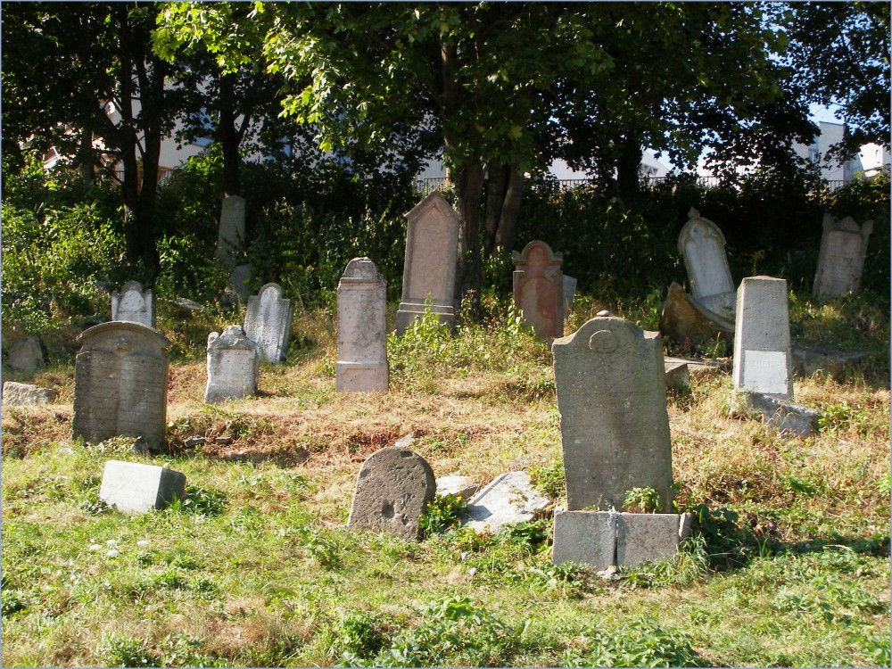Old Jewish Cemetery