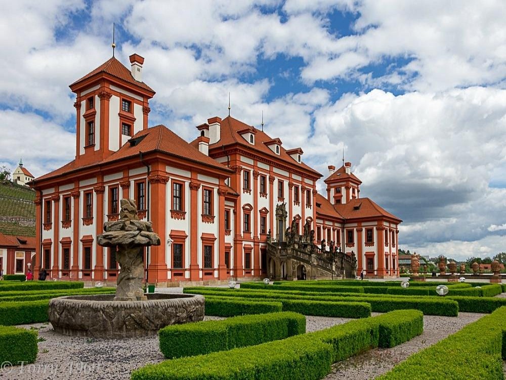 Troja Chateau 