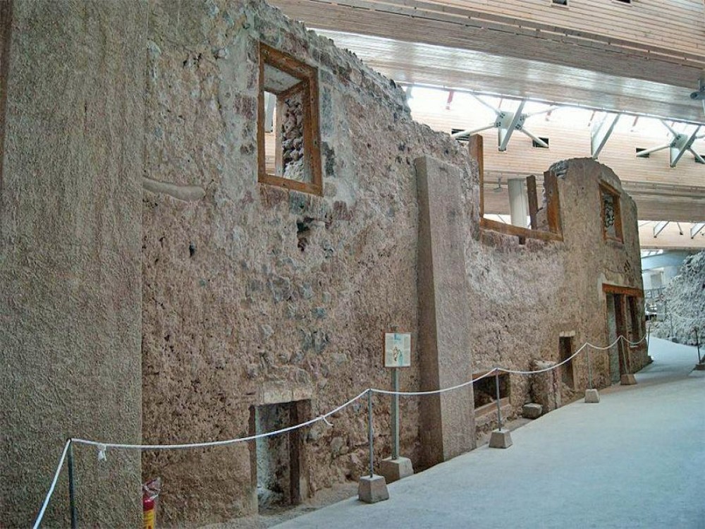 Akrotiri