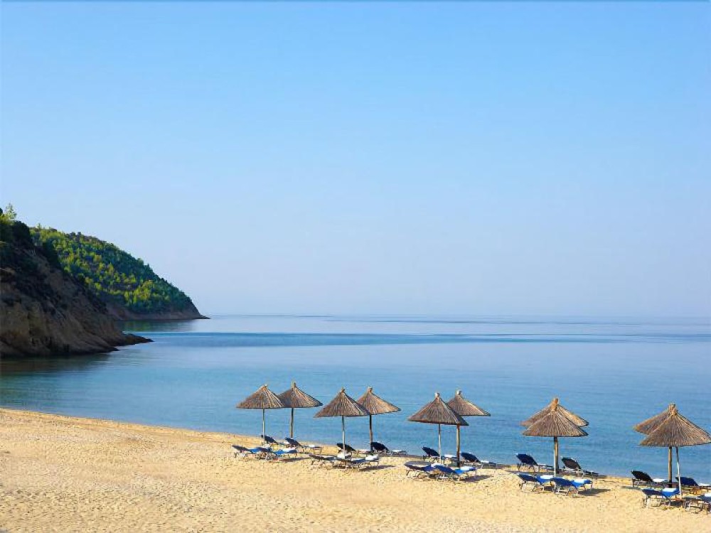 Kamari Beach