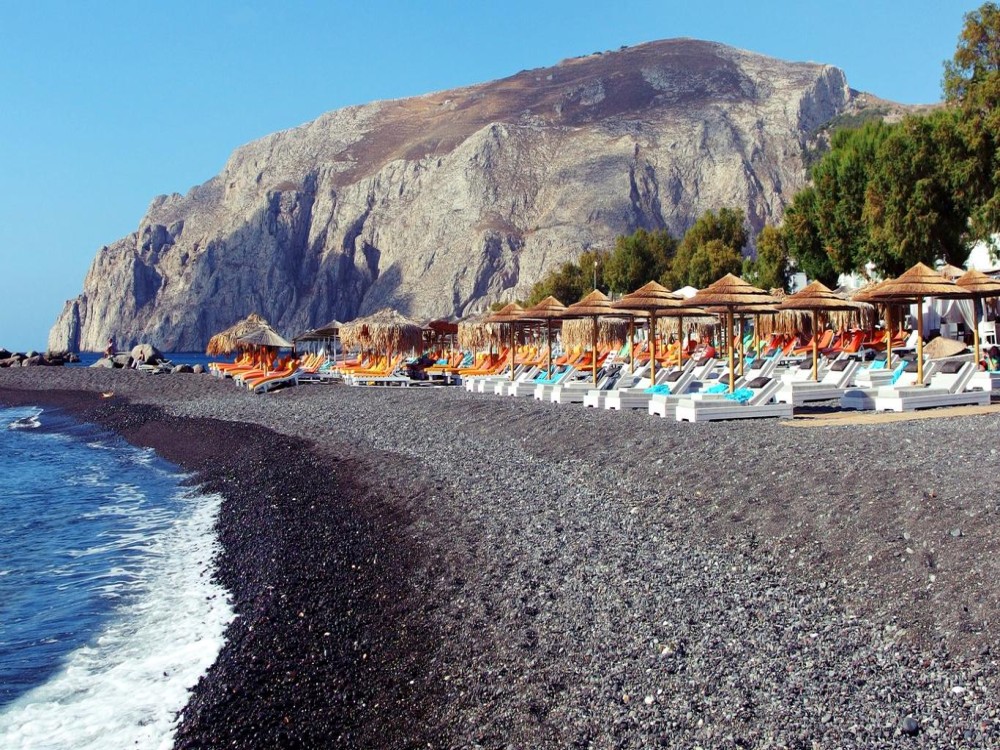 Kamari Beach