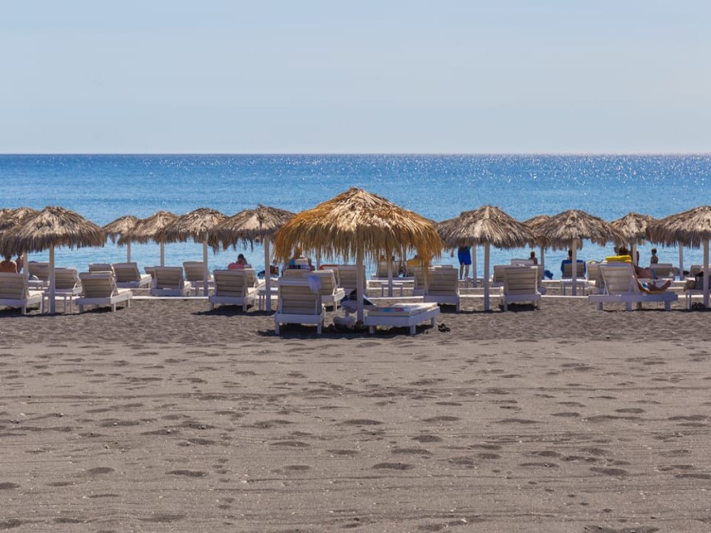 Perivolos Beach
