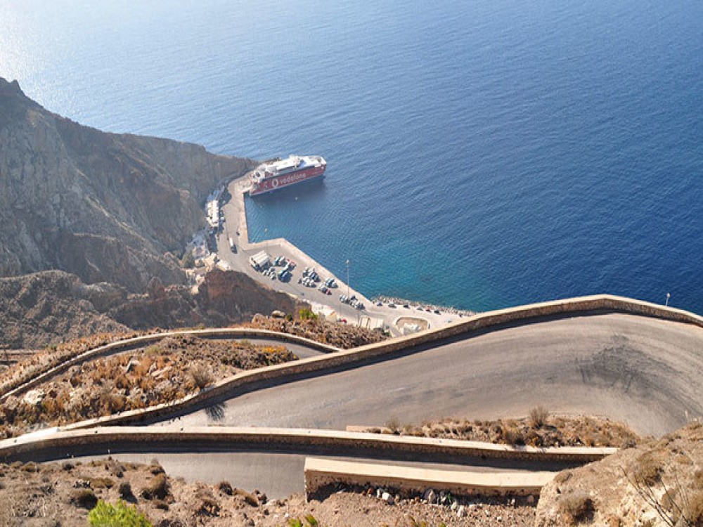 Port of Santorini 