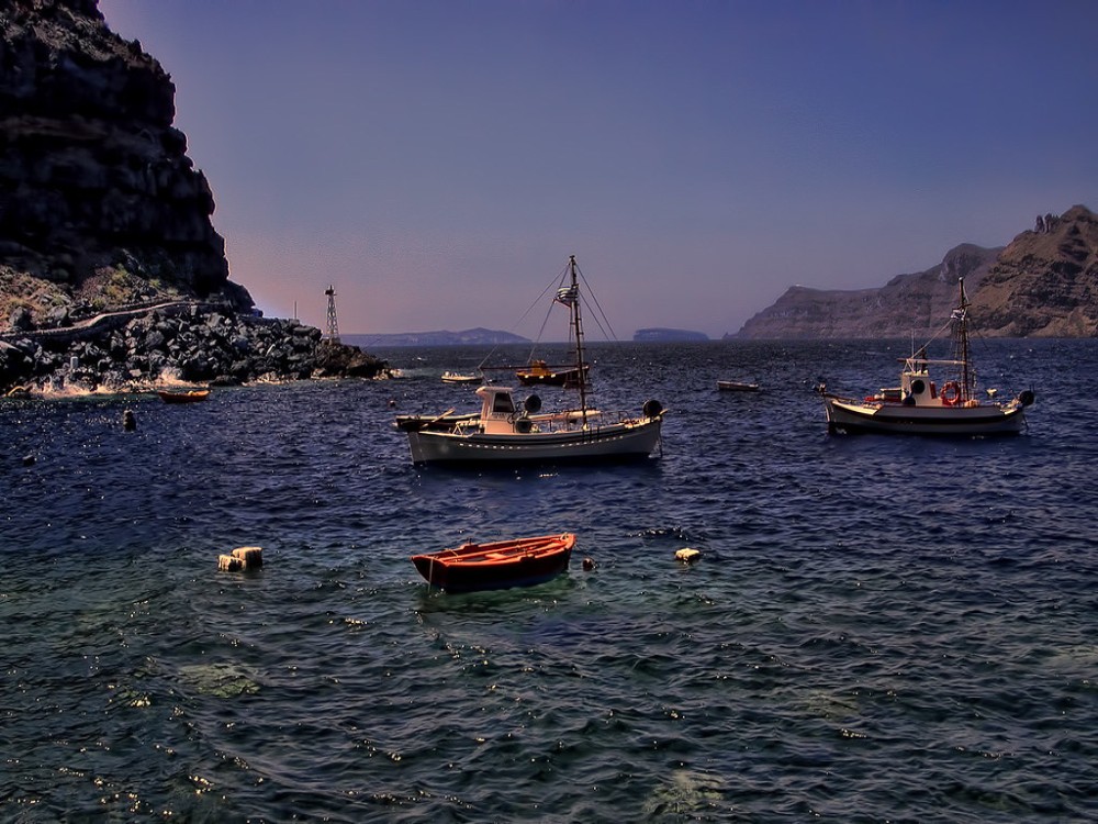 Amoudi Bay