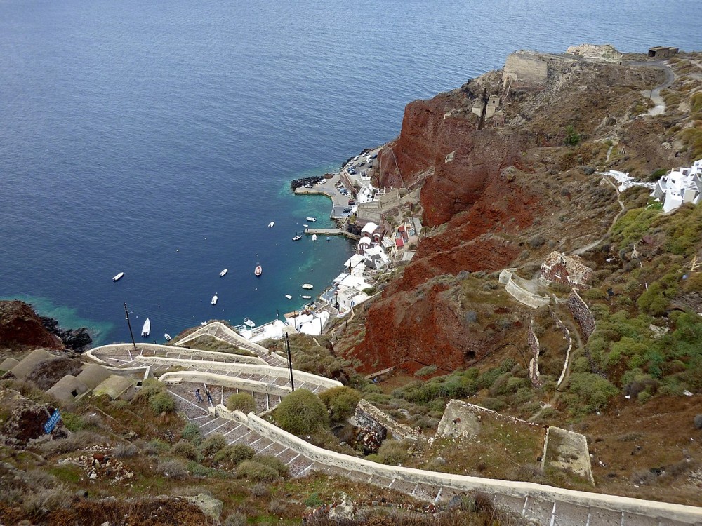 Amoudi Bay