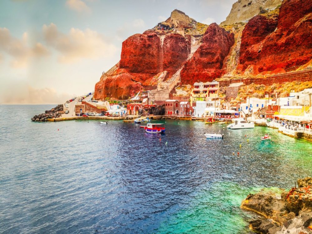 Amoudi Bay
