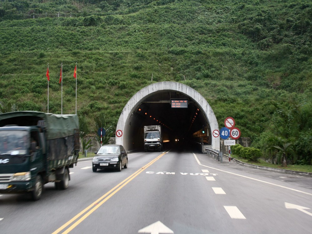 Hai Van Pass 