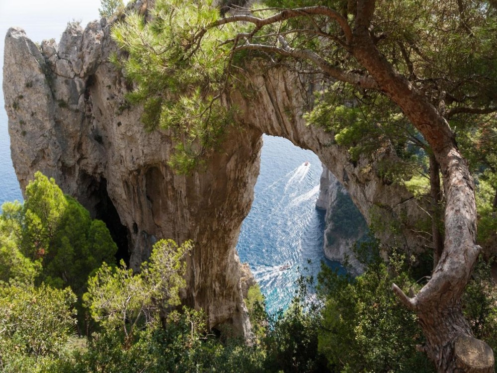 White Grotto (Grotta Bianca)