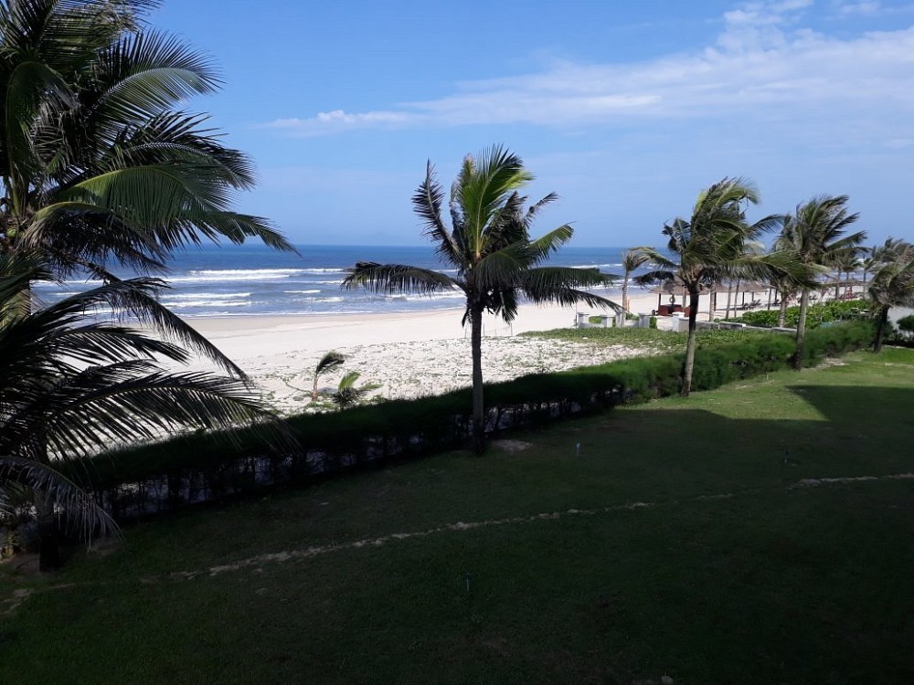 Non Nuoc Beach