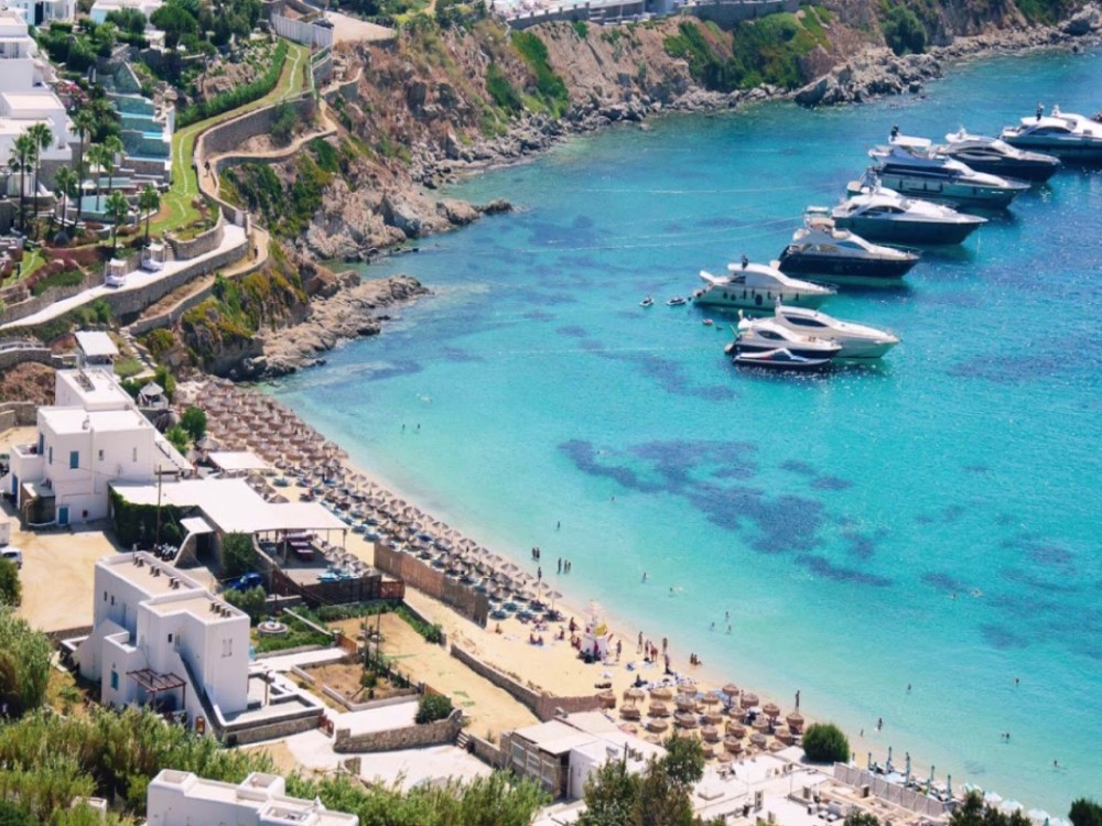 Psarou Beach
