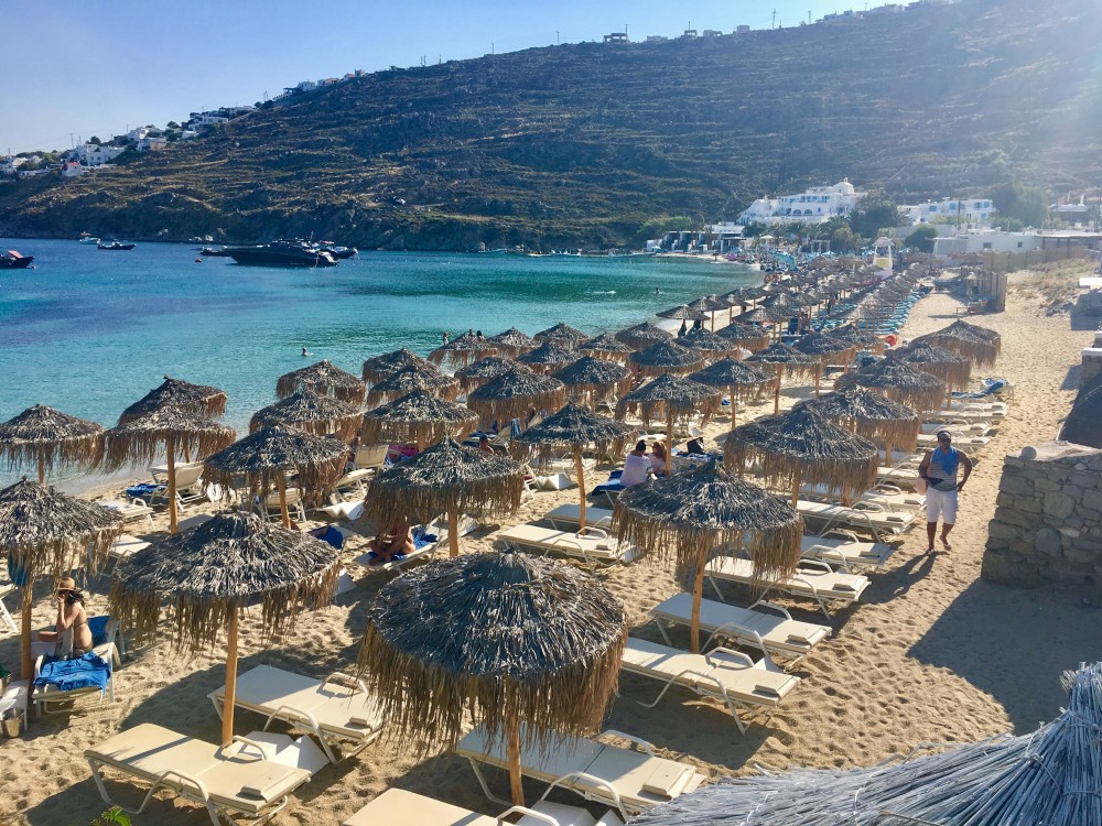 Psarou Beach