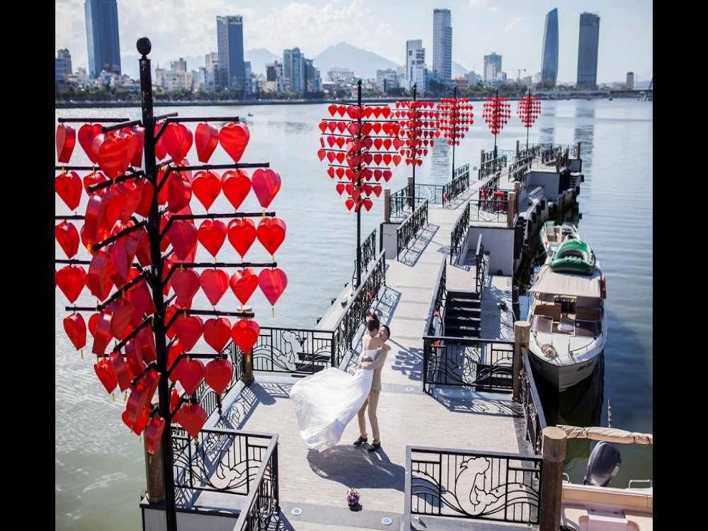 Love Lock Bridge Da Nang