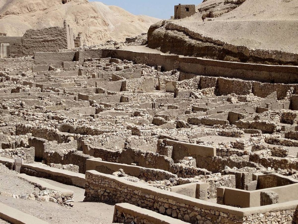 Deir el-Medina (Valley of the Artisans)