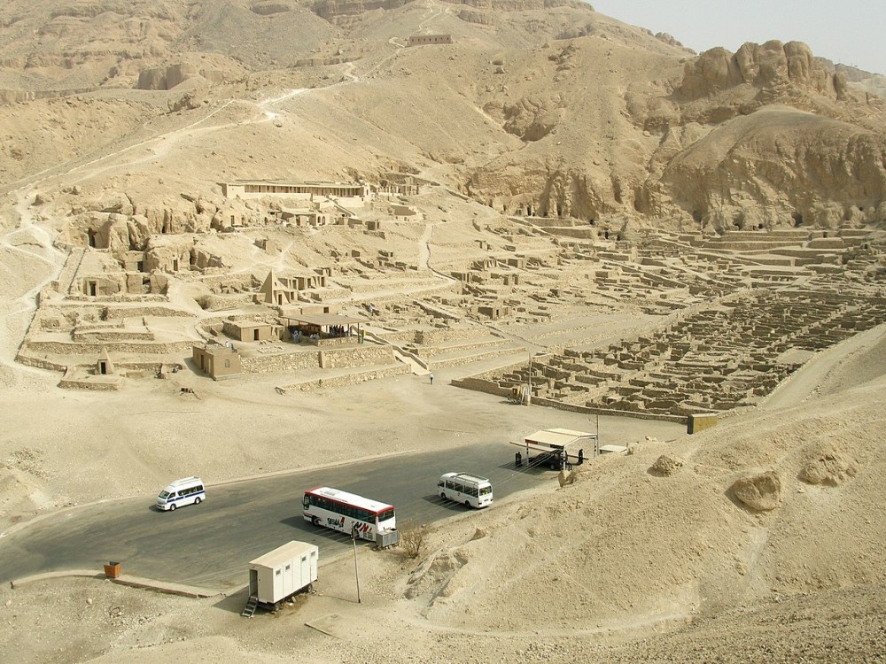 Deir el-Medina (Valley of the Artisans)