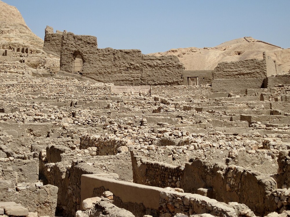 Deir el-Medina (Valley of the Artisans)
