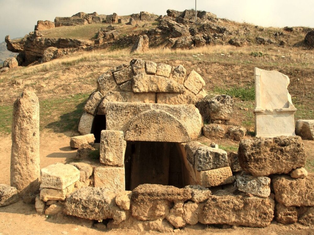 Necropolis