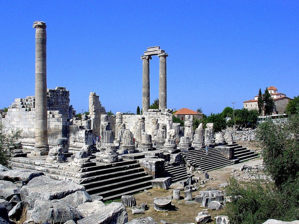 Didyma Tour: A Journey to the Ancient Oracle Temple from Didim