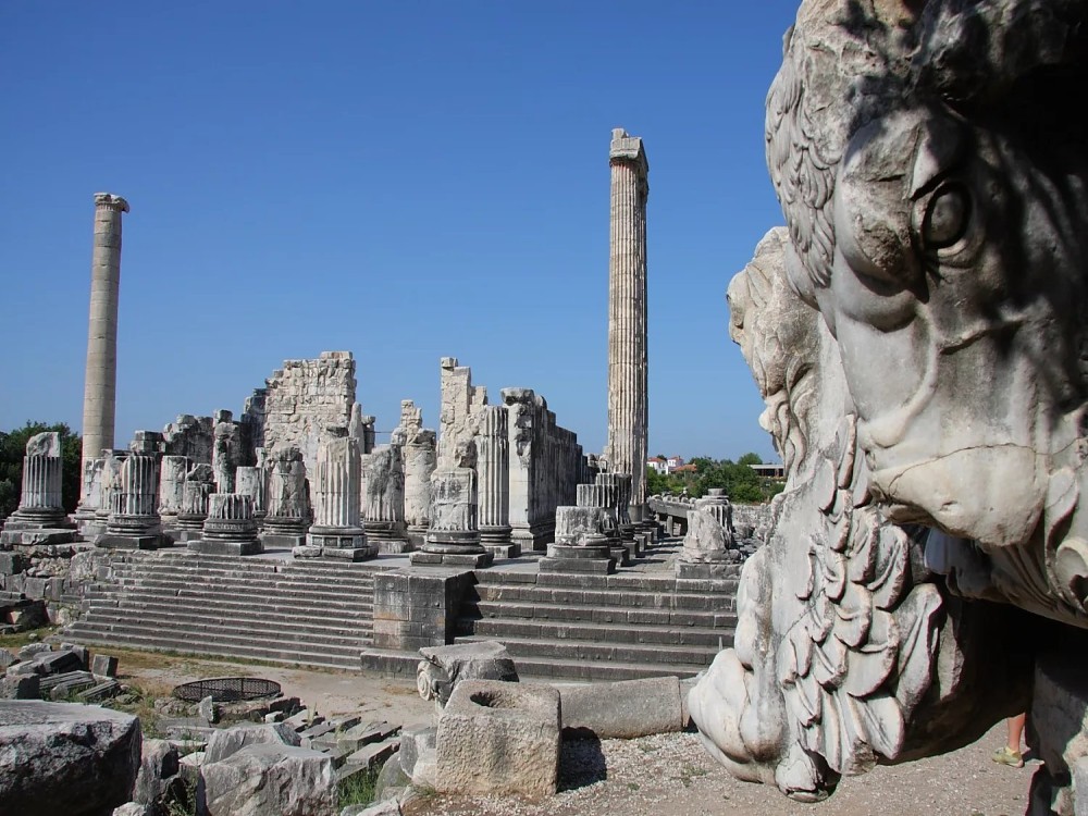 Didyma Tour: A Journey to the Ancient Oracle Temple from Didim