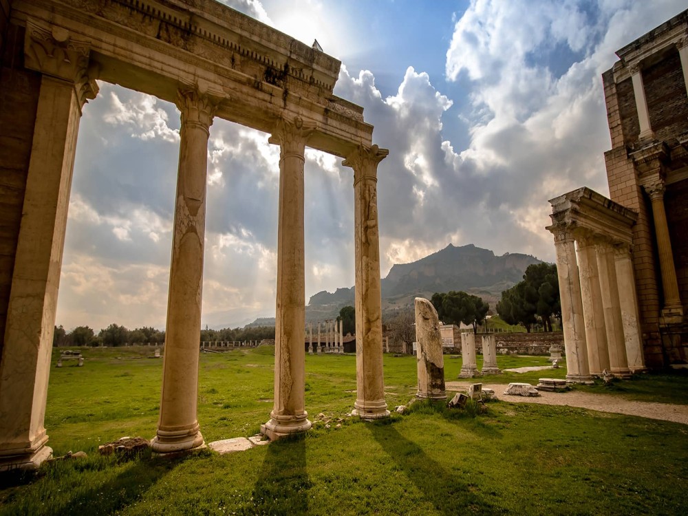Sardis (Sart): A Glimpse into Ancient Glory