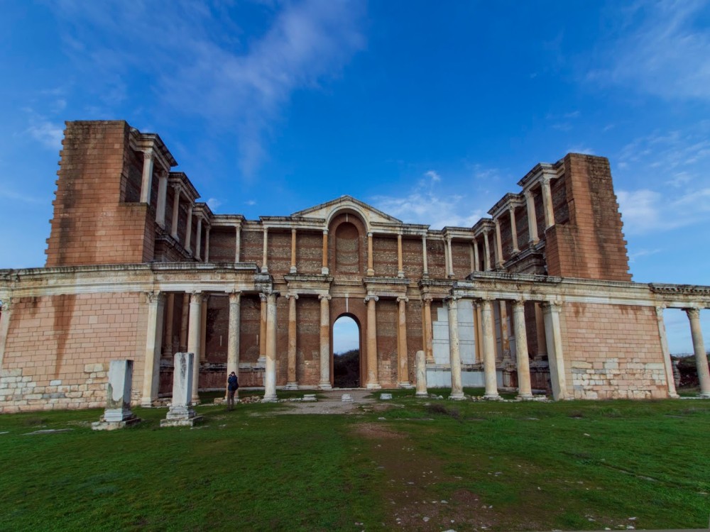 Sardis (Sart): A Glimpse into Ancient Glory