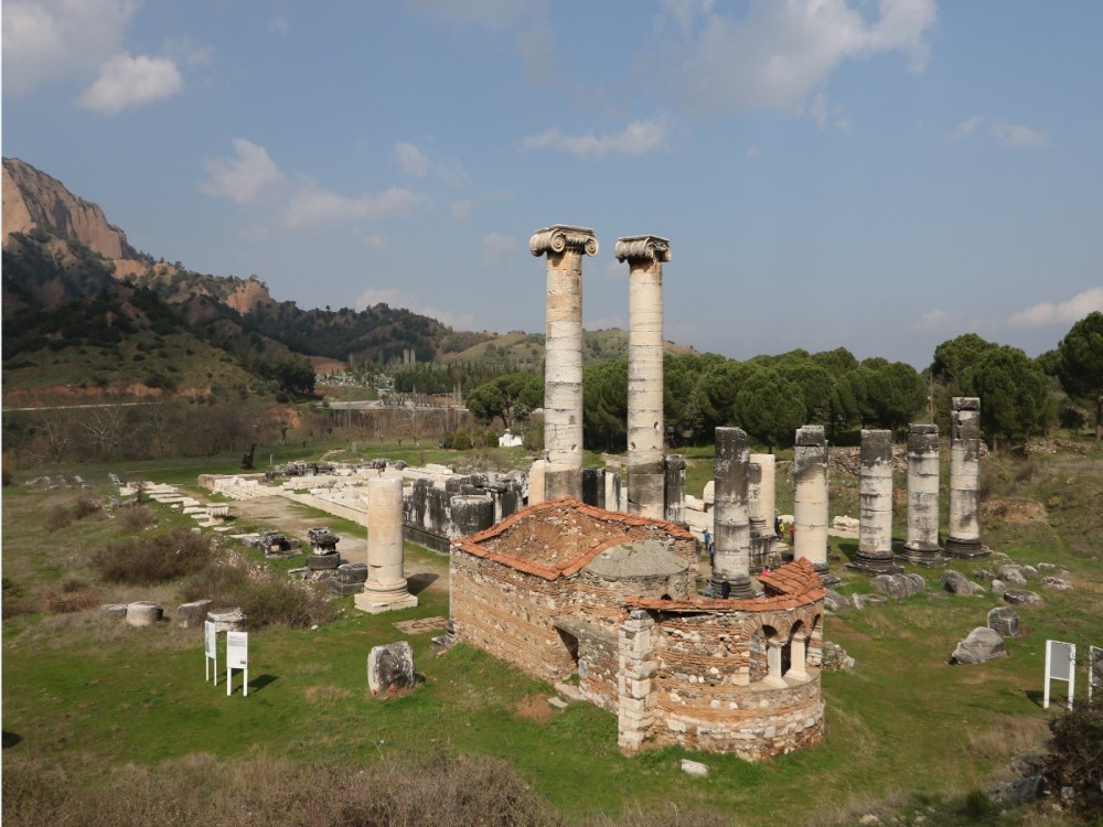 Sardis (Sart): A Glimpse into Ancient Glory
