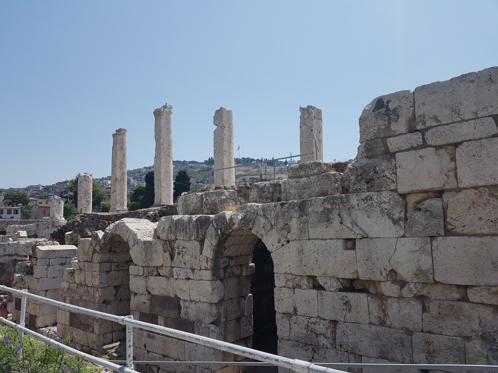 Agora