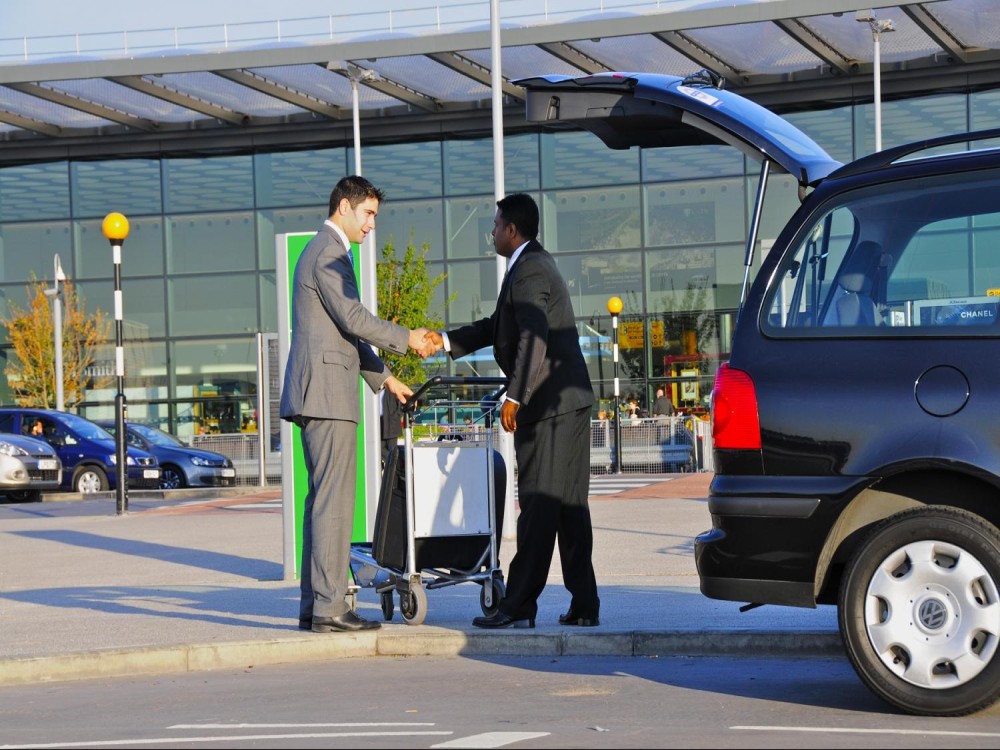 How long is a transfer from the airport to Marmaris