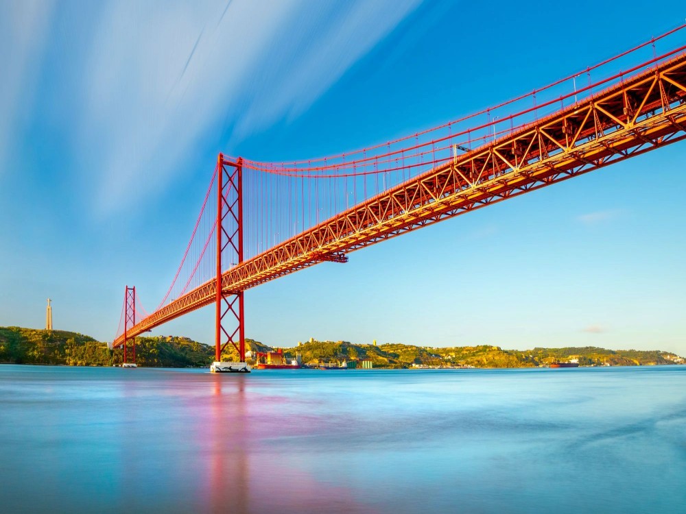 25th of April Bridge