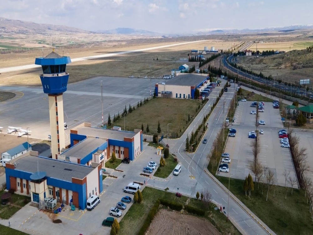 Which airport is best for Cappadocia?