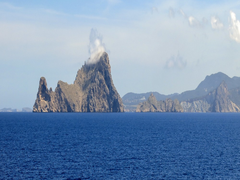 Es Vedranell and Western Inlets