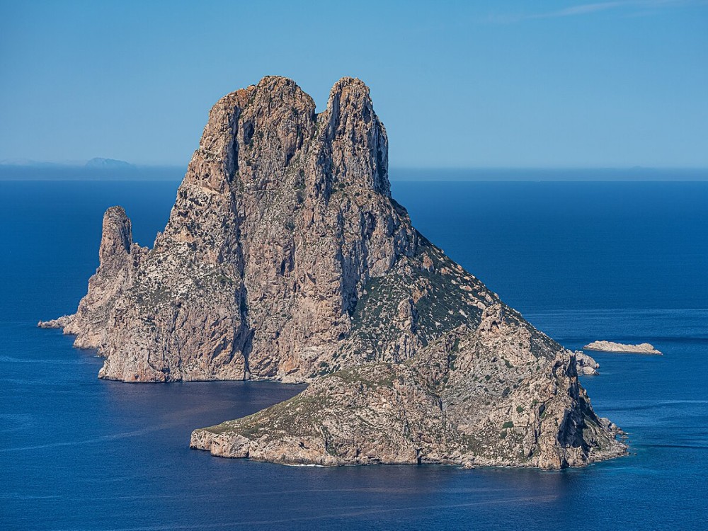 Es Vedranell and Western Inlets