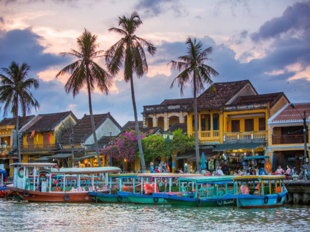 Thu Bon River