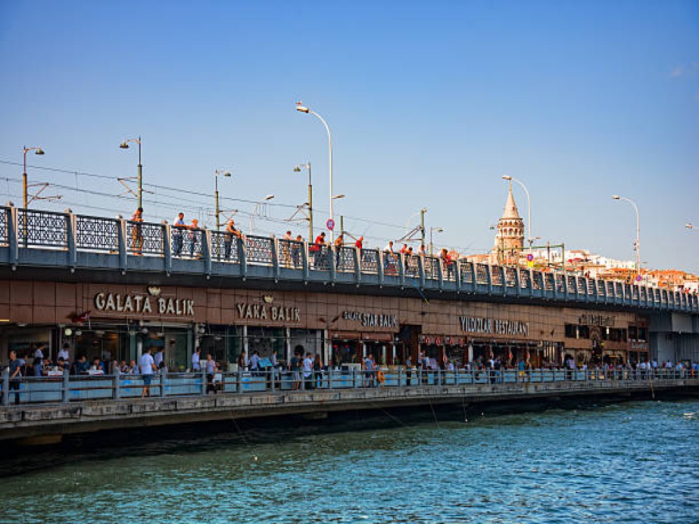 Galata Bridge (Galata Köprüsü)  