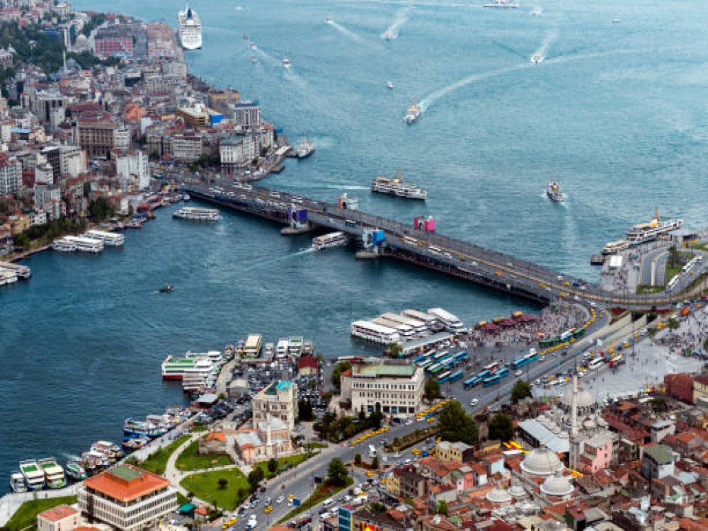 Galata Bridge (Galata Köprüsü)  